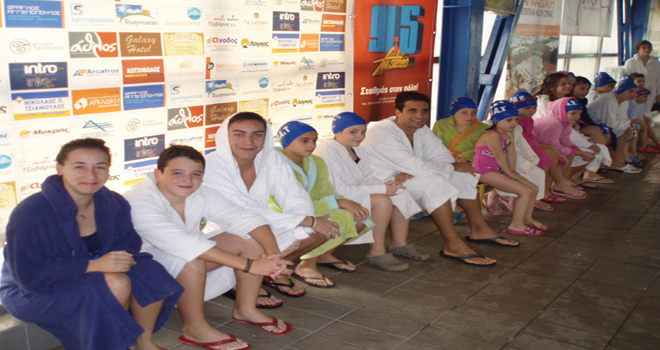 &Omicron; &Gamma;&iota;ά&nu;&nu;&eta;&sigmaf; &Delta;&rho;&upsilon;&mu;&omega;&nu;ά&kappa;&omicron;&sigmaf; &pi;&rho;&omicron;&pi;&omicron;&nu;ή&theta;&eta;&kappa;&epsilon; &mu;&epsilon; &tau;&eta;&nu; &pi;&rho;&omicron;-&alpha;&gamma;&omega;&nu;&iota;&sigma;&tau;&iota;&kappa;ή &kappa;&alpha;&iota; &alpha;&gamma;&omega;&nu;&iota;&sigma;&tau;&iota;&kappa;ή &omicron;&mu;ά&delta;&alpha; &tau;&omicron;&upsilon; &Kappa;&Omicron;&Alpha;&Tau;