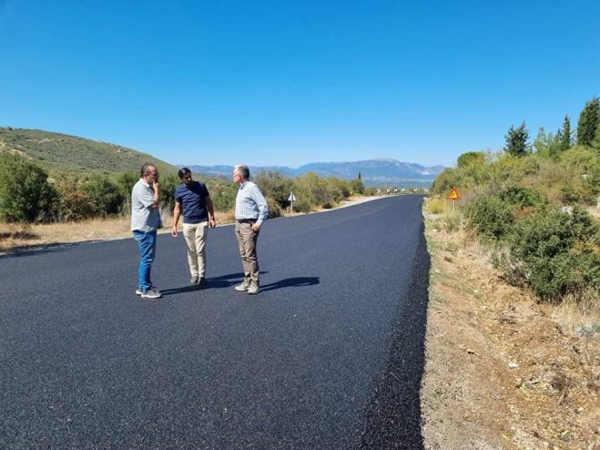 &Sigma;&epsilon; &epsilon;&xi;έ&lambda;&iota;&xi;&eta; &delta;ύ&omicron; &epsilon;&rho;&gamma;&omicron;&lambda;&alpha;&beta;ί&epsilon;&sigmaf; &sigma;&tau;&omicron;&nu; &omicron;&delta;&iota;&kappa;ό ά&xi;&omicron;&nu;&alpha; "&Tau;&rho;ί&pi;&omicron;&lambda;&eta;&sigmaf;-&Sigma;&pi;ά&rho;&tau;&eta;&sigmaf;" (&epsilon;&iota;&kappa;ό&nu;&epsilon;&sigmaf;)