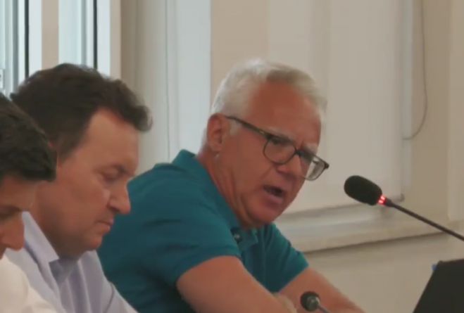 Σμυρνιώτης για τη μελέτη των κατασκηνώσεων: "Δεν έχω πειστεί - Το θέμα οδηγείται στις καλένδες, αν δεν βρεθεί χρηματοδότηση"