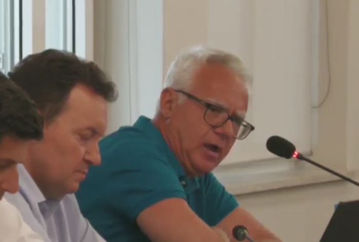 &Sigma;&mu;&upsilon;&rho;&nu;&iota;ώ&tau;&eta;&sigmaf; &gamma;&iota;&alpha; &tau;&eta; &mu;&epsilon;&lambda;έ&tau;&eta; &tau;&omega;&nu; &kappa;&alpha;&tau;&alpha;&sigma;&kappa;&eta;&nu;ώ&sigma;&epsilon;&omega;&nu;: "&Delta;&epsilon;&nu; έ&chi;&omega; &pi;&epsilon;&iota;&sigma;&tau;&epsilon;ί - &Tau;&omicron; &theta;έ&mu;&alpha; &omicron;&delta;&eta;&gamma;&epsilon;ί&tau;&alpha;&iota; &sigma;&tau;&iota;&sigmaf; &kappa;&alpha;&lambda;έ&nu;&delta;&epsilon;&sigmaf;, &alpha;&nu; &delta;&epsilon;&nu; &beta;&rho;&epsilon;&theta;&epsilon;ί &chi;&rho;&eta;&mu;&alpha;&tau;&omicron;&delta;ό&tau;&eta;&sigma;&eta;"