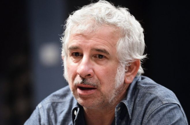 &Pi;έ&tau;&rho;&omicron;&sigmaf; &Phi;&iota;&lambda;&iota;&pi;&pi;ί&delta;&eta;&sigmaf; | &Alpha;&theta;ώ&omicron;&sigmaf; &gamma;&iota;&alpha; &tau;&omicron;&nu; &beta;&iota;&alpha;&sigma;&mu;ό &kappa;&alpha;&tau;&rsquo; &epsilon;&xi;&alpha;&kappa;&omicron;&lambda;&omicron;ύ&theta;&eta;&sigma;&eta; &kappa;&alpha;&iota; έ&nu;&omicron;&chi;&omicron;&sigmaf; &gamma;&iota;&alpha; &delta;ύ&omicron; &alpha;&pi;ό&pi;&epsilon;&iota;&rho;&epsilon;&sigmaf; &ndash; Ό&lambda;&eta; &eta; &pi;&rho;ό&tau;&alpha;&sigma;&eta; &tau;&eta;&sigmaf; &epsilon;&iota;&sigma;&alpha;&gamma;&gamma;&epsilon;&lambda;έ&omega;&sigmaf;