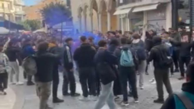 Οι φίλοι του Αστέρα ξεκίνησαν το ... party από τους δρόμους του Ηρακλείου! (vd)