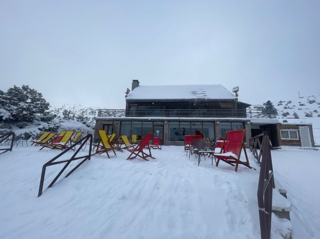 &Delta;&epsilon;&nu; &chi;&omega;&rho;&omicron;ύ&nu; ... &alpha;&nu;&alpha;&beta;&omicron;&lambda;έ&sigmaf; &gamma;&iota;&alpha; &mu;ί&alpha; &beta;ό&lambda;&tau;&alpha; &sigma;&tau;&omicron; &pi;&alpha;&nu;έ&mu;&omicron;&rho;&phi;&omicron; &Chi;&iota;&omicron;&nu;&omicron;&delta;&rho;&omicron;&mu;&iota;&kappa;ό &Mu;&alpha;&iota;&nu;ά&lambda;&omicron;&upsilon;! (&epsilon;&iota;&kappa;ό&nu;&epsilon;&sigmaf;)