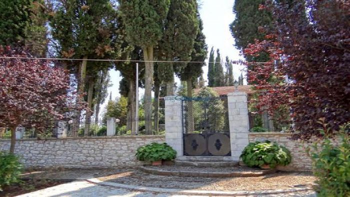 Γιορτή του Αγίου Ιωάννη του Προδρόμου "Νηστευτή" στο εξωκλήσι προς Θάνα