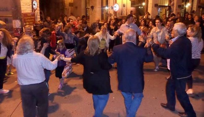 &Gamma;&lambda;έ&nu;&tau;&eta;&sigma;&epsilon; &tau;&eta; &nu;ί&kappa;&eta; &tau;&omicron;&upsilon; &sigma;&epsilon; &Delta;&eta;&mu;&eta;&tau;&sigma;ά&nu;&alpha; &kappa;&alpha;&iota; &Lambda;&alpha;&gamma;&kappa;ά&delta;&iota;&alpha; &omicron; &Gamma;&iota;&alpha;&nu;&nu;ό&pi;&omicron;&upsilon;&lambda;&omicron;&sigmaf; (&epsilon;&iota;&kappa;ό&nu;&epsilon;&sigmaf;)