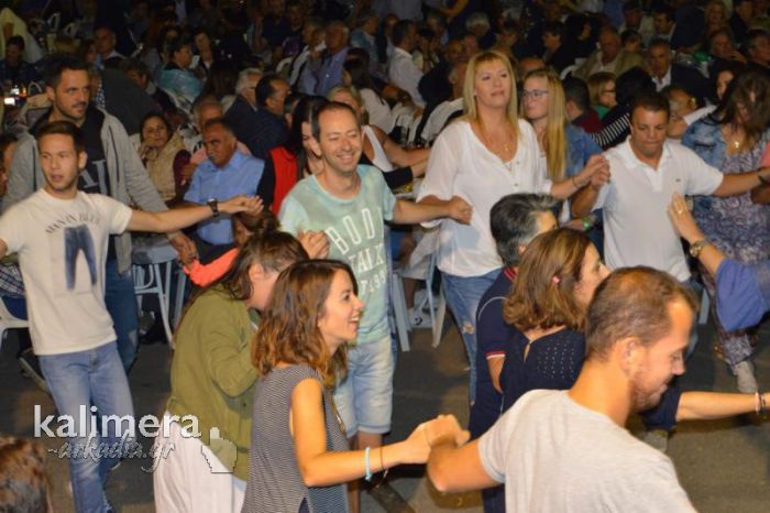 &Phi;&omega;&tau;&omicron;&gamma;&rho;&alpha;&phi;&iota;&kappa;ά "&kappa;&lambda;&iota;&kappa;" &alpha;&pi;ό &tau;&eta; &gamma;&iota;&omicron;&rho;&tau;ή &kappa;&rho;&alpha;&sigma;&iota;&omicron;ύ &sigma;&tau;&omicron; &Zeta;&epsilon;&upsilon;&gamma;&omicron;&lambda;&alpha;&tau;&iota;ό!