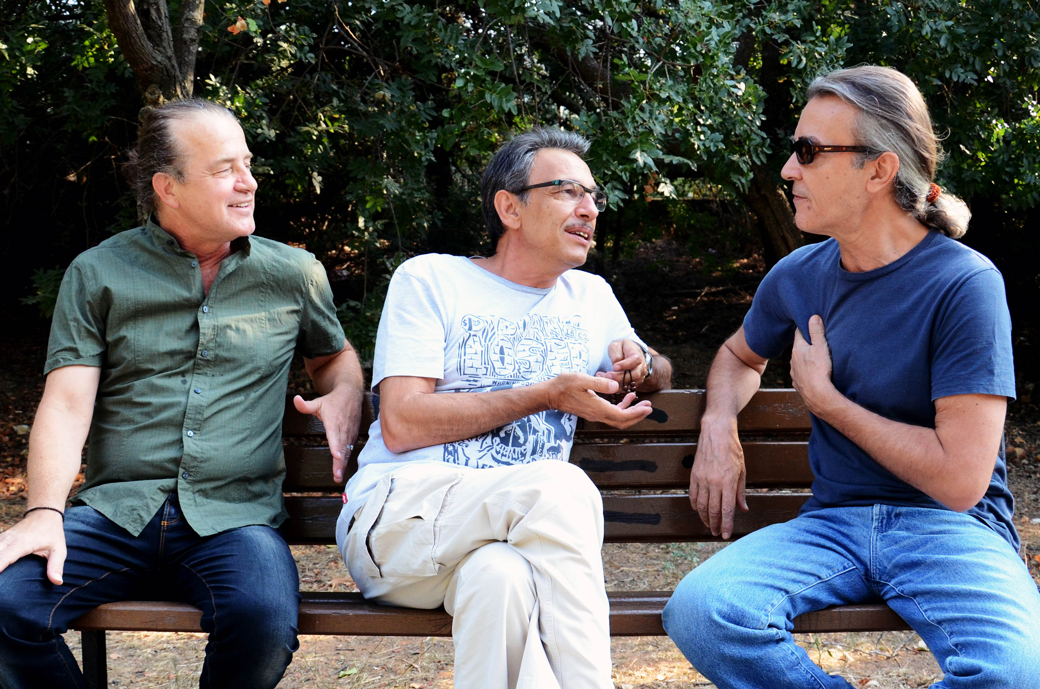 &Tau;&sigma;&alpha;&kappa;&nu;ή&sigmaf;, &Mu;&eta;&lambda;&iota;ώ&kappa;&alpha;&sigmaf; &kappa;&alpha;&iota; &Zeta;&iota;ώ&gamma;&alpha;&lambda;&alpha;&sigmaf; &laquo;&rho;&omicron;&kappa;ά&rho;&omicron;&upsilon;&nu;&raquo; &sigma;&tau;&omicron; &Lambda;&epsilon;&omega;&nu;ί&delta;&iota;&omicron;! (vd)