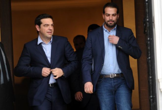 &Tau;&eta;&nu; &pi;&alpha;&rho;&alpha;ί&tau;&eta;&sigma;&eta; &Gamma;&alpha;&beta;&rho;&iota;ή&lambda; &Sigma;&alpha;&kappa;&epsilon;&lambda;&lambda;&alpha;&rho;ί&delta;&eta; &zeta;ή&tau;&eta;&sigma;&epsilon; &omicron; &Tau;&sigma;ί&pi;&rho;&alpha;&sigmaf;!