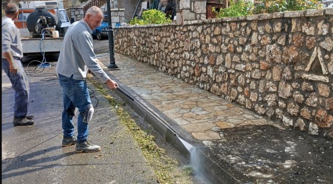Έτοιμη και καθαρή η Κανδήλα για τις γιορτές του Πάσχα! (εικόνες)