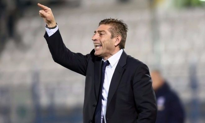 &Mu;ί&alpha; &alpha;&nu;ά&sigma;&alpha; &alpha;&pi;ό &tau;&eta; &sigma;&upsilon;&mu;&phi;&omega;&nu;ί&alpha; Ά&rho;&eta;&sigmaf; &kappa;&alpha;&iota; &Pi;&alpha;&nu;&tau;&epsilon;&lambda;ί&delta;&eta;&sigmaf;!