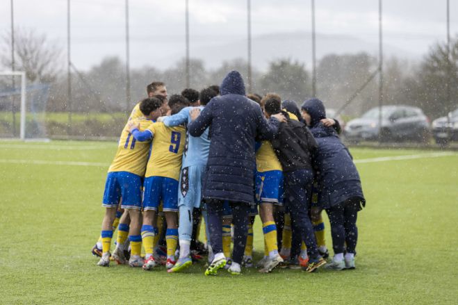 &Tau;&eta;&nu; ή&tau;&tau;&alpha; &mu;&epsilon; 2-1 &gamma;&nu;ώ&rho;&iota;&sigma;&epsilon; &eta; &omicron;&mu;ά&delta;&alpha; &Kappa;15 &tau;&omicron;&upsilon; ASTERAS AKTOR &alpha;&pi;ό &tau;&eta;&nu; &Alpha;&Epsilon;&Kappa;