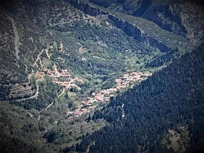 &Pi;&rho;ό&epsilon;&delta;&rho;&omicron;&sigmaf; &Kappa;&omicron;&iota;&nu;ό&tau;&eta;&tau;&alpha;&sigmaf; &Sigma;ί&tau;&alpha;&iota;&nu;&alpha;&sigmaf; &gamma;&iota;&alpha; &tau;&eta;&nu; &alpha;&pi;&omicron;&gamma;&rho;&alpha;&phi;ή: "&Delta;&epsilon;&nu; &pi;&epsilon;&rho;&iota;&sigma;&sigma;&epsilon;ύ&epsilon;&iota; &kappa;&alpha;&nu;έ&nu;&alpha;&sigmaf; &alpha;&pi;ό &epsilon;&mu;ά&sigmaf;, &nu;&alpha; &kappa;&rho;&alpha;&tau;ή&sigma;&omicron;&upsilon;&mu;&epsilon; &tau;&omicron; &chi;&omega;&rho;&iota;ό &mu;&alpha;&sigmaf; &zeta;&omega;&nu;&tau;&alpha;&nu;ό"