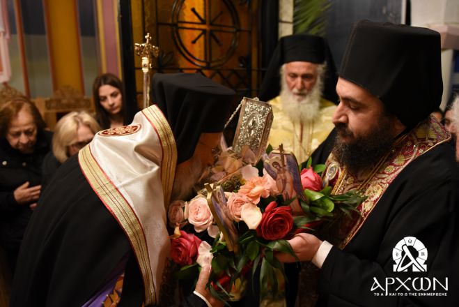 &Upsilon;&pi;&omicron;&delta;&omicron;&chi;ή &Lambda;&epsilon;&iota;&psi;ά&nu;&omicron;&upsilon; &tau;&eta;&sigmaf; &Alpha;&gamma;ί&alpha;&sigmaf; &Alpha;&iota;&kappa;&alpha;&tau;&epsilon;&rho;ί&nu;&eta;&sigmaf; &sigma;&tau;&eta;&nu; &Tau;&rho;ί&pi;&omicron;&lambda;&eta; (&epsilon;&iota;&kappa;ό&nu;&epsilon;&sigmaf;)