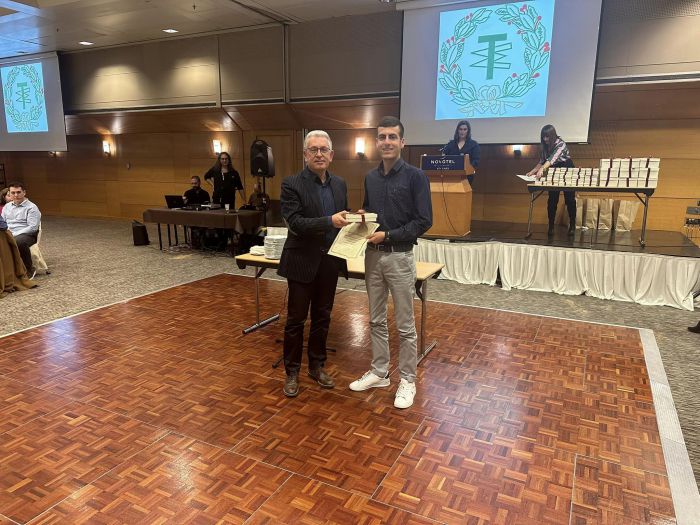 &Lambda;&alpha;&mu;&pi;&rho;ό&pi;&omicron;&upsilon;&lambda;&omicron;&sigmaf; &gamma;&iota;&alpha; &Tau;&epsilon;&gamma;&epsilon;&alpha;&tau;&iota;&kappa;ό: "&Sigma;&tau;&eta;&rho;ί&zeta;&omicron;&upsilon;&mu;&epsilon; &tau;&eta; &delta;&rho;ά&sigma;&eta; &tau;&omicron;&upsilon; &mu;&epsilon; &sigma;&kappa;&omicron;&pi;ό &tau;&eta;&nu; &epsilon;&xi;&omega;&sigma;&tau;&rho;έ&phi;&epsilon;&iota;&alpha; &tau;&eta;&sigmaf; &Tau;&epsilon;&gamma;έ&alpha;&sigmaf; &kappa;&alpha;&iota; &tau;&eta;&nu; &pi;&rho;&omicron;&beta;&omicron;&lambda;ή &tau;&eta;&sigmaf; &epsilon;&nu;&tau;ό&sigmaf; &kappa;&alpha;&iota; &epsilon;&kappa;&tau;ό&sigmaf; &Pi;&epsilon;&lambda;&omicron;&pi;&omicron;&nu;&nu;ή&sigma;&omicron;&upsilon;"