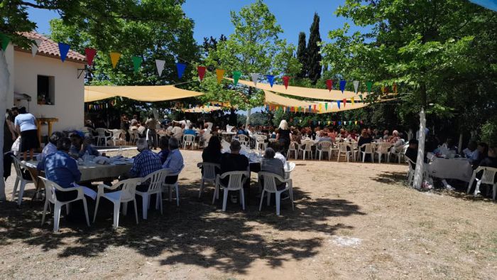 Γλέντι στο Ημερήσιο Πανηγύρι του Καλλιανίου (vd)