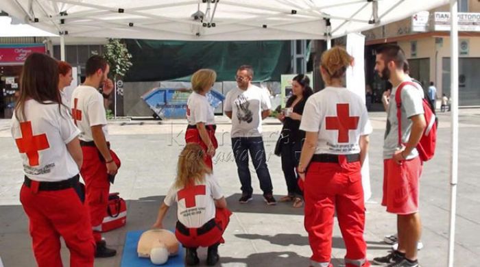 Κέντρισε τα βλέμματα του κόσμου η επίδειξη πρώτων βοηθειών από τους Σαμαρείτες στην Τρίπολη (vd)!