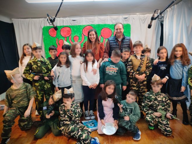 Το ΟΧΙ του 1940 ζωντανεύει στη σκηνή του 9ου Δημοτικού Σχολείου Τρίπολης (εικόνες)