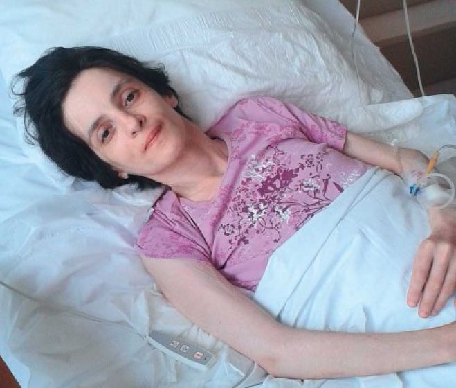 &Sigma;&upsilon;&gamma;&kappa;&lambda;&omicron;&nu;ί&zeta;&epsilon;&iota; &eta; &Mu;&alpha;&rho;ί&alpha; &tau;&eta;&sigmaf; &Kappa;&alpha;&lambda;&lambda;&iota;&theta;έ&alpha;&sigmaf;: &laquo;&Theta;&alpha; &chi;&alpha;&rho;ί&sigma;&omega; &tau;&omicron; &sigma;&pi;ί&tau;&iota; &mu;&omicron;&upsilon; &sigma;&epsilon; &phi;&tau;&omega;&chi;ά &kappa;&alpha;&iota; &omicron;&rho;&phi;&alpha;&nu;ά &pi;&alpha;&iota;&delta;&iota;ά&raquo;