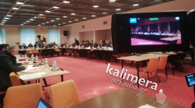 &Delta;&eta;&mu;&omicron;&tau;&iota;&kappa;ό &sigma;&upsilon;&mu;&beta;&omicron;ύ&lambda;&iota;&omicron; &tau;&eta;&nu; &Pi;&alpha;&rho;&alpha;&sigma;&kappa;&epsilon;&upsilon;ή &sigma;&tau;&eta;&nu; &Tau;&rho;ί&pi;&omicron;&lambda;&eta;