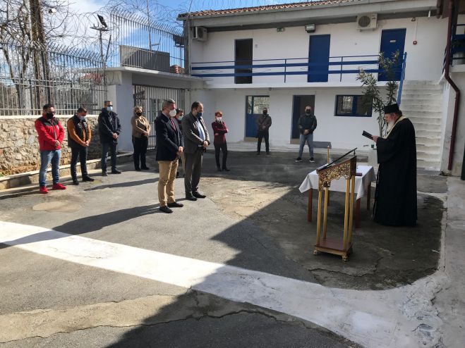 &Eta; &kappa;&omicron;&pi;ή &pi;ί&tau;&alpha;&sigmaf; &sigma;&tau;&iota;&sigmaf; &phi;&upsilon;&lambda;&alpha;&kappa;έ&sigmaf; &tau;&eta;&sigmaf; &Tau;&rho;ί&pi;&omicron;&lambda;&eta;&sigmaf; (&epsilon;&iota;&kappa;ό&nu;&epsilon;&sigmaf;)