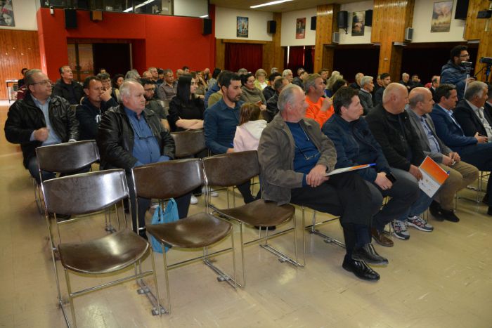 &Tau;&omicron; &epsilon;&lambda;&alpha;&iota;ό&lambda;&alpha;&delta;&omicron; &sigma;&tau;&omicron; &epsilon;&pi;ί&kappa;&epsilon;&nu;&tau;&rho;&omicron; &sigma;&epsilon;&mu;&iota;&nu;&alpha;&rho;ί&omicron;&upsilon; &sigma;&tau;&omicron; Ά&sigma;&tau;&rho;&omicron;&sigmaf; &Kappa;&upsilon;&nu;&omicron;&upsilon;&rho;ί&alpha;&sigmaf; (&epsilon;&iota;&kappa;ό&nu;&epsilon;&sigmaf;)