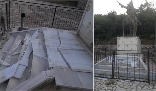 &Beta;&alpha;&nu;&delta;ά&lambda;&iota;&sigma;&alpha;&nu; &tau;&omicron; &mu;&nu;&eta;&mu;&epsilon;ί&omicron; &tau;&omicron;&upsilon; &Kappa;&omicron;&lambda;&omicron;&kappa;&omicron;&tau;&rho;ώ&nu;&eta; &sigma;&tau;&omicron; &Rho;&alpha;&mu;&omicron;&beta;&omicron;ύ&nu;&iota;