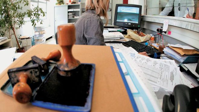 Ποιοι δημόσιοι υπάλληλοι με 35ετία θεμελιώνουν συνταξιοδοτικό δικαίωμα φέτος (πίνακες)