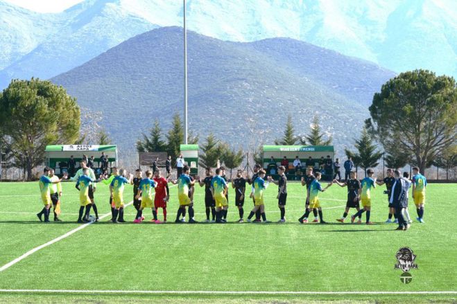 &Mu;&epsilon; 6-0 &kappa;έ&rho;&delta;&iota;&sigma;&epsilon; &omicron; &Alpha;&epsilon;&tau;ό&sigmaf; &Delta;ά&rho;&alpha; - &Chi;&alpha;&tau; &tau;&rho;&iota;&kappa; &omicron; &Sigma;&tau;&rho;έ&mu;&pi;&alpha;&sigmaf;!