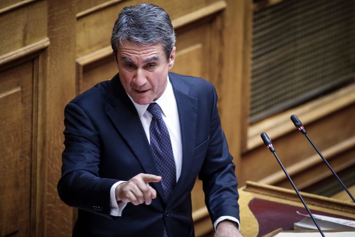 &Lambda;&omicron;&beta;έ&rho;&delta;&omicron;&sigmaf;: "&Kappa;&alpha;&nu;έ&nu;&alpha;&sigmaf; &delta;&epsilon;&nu; &mu;&pi;&omicron;&rho;&epsilon;ί &nu;&alpha; &delta;ώ&sigma;&epsilon;&iota; &lambda;&omicron;&gamma;&iota;&kappa;ή &alpha;&pi;ά&nu;&tau;&eta;&sigma;&eta; &gamma;&iota;&alpha;&tau;ί &sigma;&beta;ή&sigma;&tau;&eta;&kappa;&epsilon; &tau;&omicron; ό&nu;&omicron;&mu;ά &mu;&omicron;&upsilon; &alpha;&pi;ό &tau;&eta; &mu;&epsilon;&tau;ά&phi;&rho;&alpha;&sigma;&eta; &tau;&omicron;&upsilon; &epsilon;&gamma;&gamma;&rho;ά&phi;&omicron;&upsilon; &tau;&omicron;&upsilon; FBI &gamma;&iota;&alpha; &tau;&eta; Novartis"