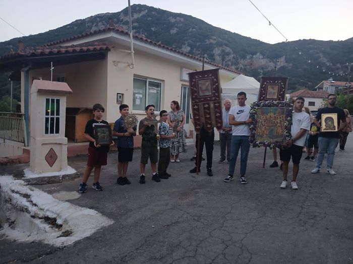 &Eta; &pi;&epsilon;&rho;&iota;&phi;&omicron;&rho;ά &tau;&eta;&sigmaf; &Epsilon;&iota;&kappa;ό&nu;&alpha;&sigmaf; &tau;&eta;&sigmaf; &Pi;&alpha;&nu;&alpha;&gamma;ί&alpha;&sigmaf; &sigma;&tau;&eta; &Lambda;ί&mu;&nu;&eta; &Alpha;&rho;&kappa;&alpha;&delta;ί&alpha;&sigmaf; (&epsilon;&iota;&kappa;ό&nu;&epsilon;&sigmaf;)