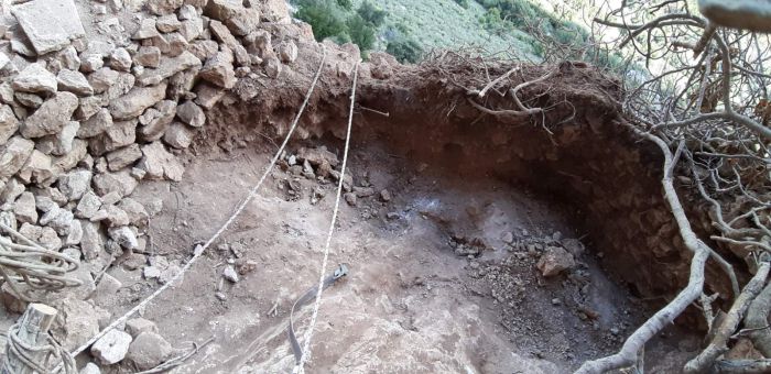 &Epsilon;&gamma;&kappa;&lambda;&eta;&mu;&alpha;&tau;&iota;&kappa;ή &omicron;&rho;&gamma;ά&nu;&omega;&sigma;&eta; έ&kappa;&alpha;&nu;&epsilon; &lambda;&alpha;&theta;&rho;&alpha;ί&epsilon;&sigmaf; &alpha;&nu;&alpha;&sigma;&kappa;&alpha;&phi;έ&sigmaf; &gamma;&iota;&alpha; &alpha;&rho;&chi;&alpha;ί&alpha; &kappa;&alpha;&iota; &theta;&eta;&sigma;&alpha;&upsilon;&rho;&omicron;ύ&sigmaf; &sigma;&tau;&eta;&nu; &Alpha;&rho;&kappa;&alpha;&delta;ί&alpha; - &Pi;έ&nu;&tau;&epsilon; &sigma;&upsilon;&lambda;&lambda;ή&psi;&epsilon;&iota;&sigmaf;! (&epsilon;&iota;&kappa;ό&nu;&epsilon;&sigmaf;)