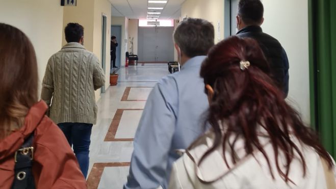 &Epsilon;&rho;ώ&tau;&eta;&sigma;&eta; &Kappa;&omega;&nu;&sigma;&tau;&alpha;&nu;&tau;&iota;&nu;ό&pi;&omicron;&upsilon;&lambda;&omicron;&upsilon; &gamma;&iota;&alpha; &tau;&iota;&sigmaf; &sigma;&omicron;&beta;&alpha;&rho;έ&sigmaf; &epsilon;&lambda;&lambda;&epsilon;ί&psi;&epsilon;&iota;&sigmaf; &pi;&rho;&omicron;&sigma;&omega;&pi;&iota;&kappa;&omicron;ύ &sigma;&tau;&omicron;&nu; &Epsilon;&Phi;&Kappa;&Alpha; &Tau;&rho;ί&pi;&omicron;&lambda;&eta;&sigmaf;