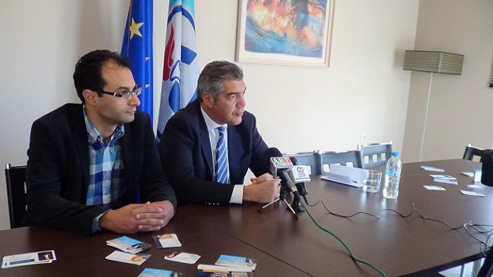 Ο υποψήφιος ευρωβουλευτής της ΝΔ Κωστής Μουσουρούλης στην Τρίπολη (vd)