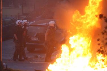 Καλλιεργούν κλίμα «εμφυλίου», ενώ ξέχασαν «δια μαγείας» την τρόικα!