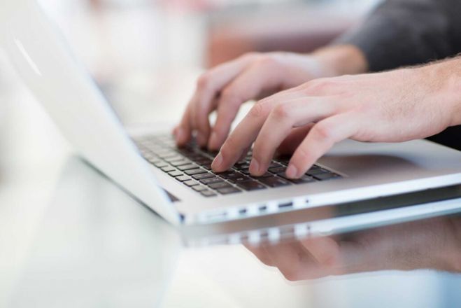 &Delta;ύ&omicron; &pi;&rho;&omicron;&gamma;&rho;ά&mu;&mu;&alpha;&tau;&alpha; &kappa;&alpha;&tau;ά&rho;&tau;&iota;&sigma;&eta;&sigmaf; &mu;&epsilon; 2.560 &theta;έ&sigma;&epsilon;&iota;&sigmaf; &kappa;&alpha;&iota; &epsilon;&pi;ί&delta;&omicron;&mu;&alpha; 400 &epsilon;&upsilon;&rho;ώ