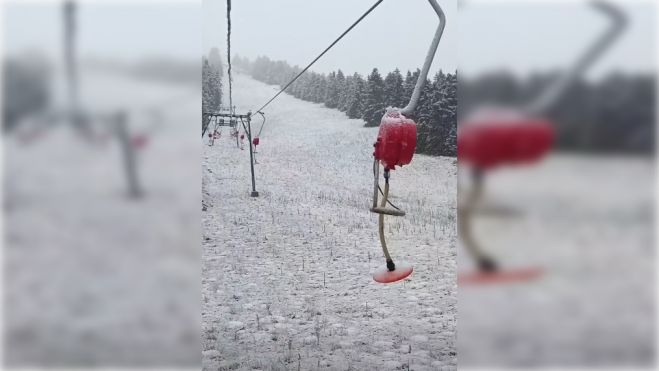 &Sigma;&tau;&alpha; &lambda;&epsilon;&upsilon;&kappa;ά &tau;&omicron; &Chi;&iota;&omicron;&nu;&omicron;&delta;&rho;&omicron;&mu;&iota;&kappa;ό &Kappa;έ&nu;&tau;&rho;&omicron; &Mu;&alpha;&iota;&nu;ά&lambda;&omicron;&upsilon;! (vd)