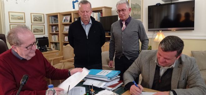 &Delta;ύ&omicron; &sigma;&eta;&mu;&alpha;&nu;&tau;&iota;&kappa;ά έ&rho;&gamma;&alpha; &gamma;&iota;&alpha; &tau;&eta; &Beta;ό&rho;&epsilon;&iota;&alpha; &Kappa;&upsilon;&nu;&omicron;&upsilon;&rho;ί&alpha; &upsilon;&pi;&omicron;&gamma;&rho;ά&phi;&tau;&eta;&kappa;&alpha;&nu; &sigma;&tau;&eta;&nu; &Pi;&epsilon;&rho;&iota;&phi;έ&rho;&epsilon;&iota;&alpha; &Pi;&epsilon;&lambda;&omicron;&pi;&omicron;&nu;&nu;ή&sigma;&omicron;&upsilon;