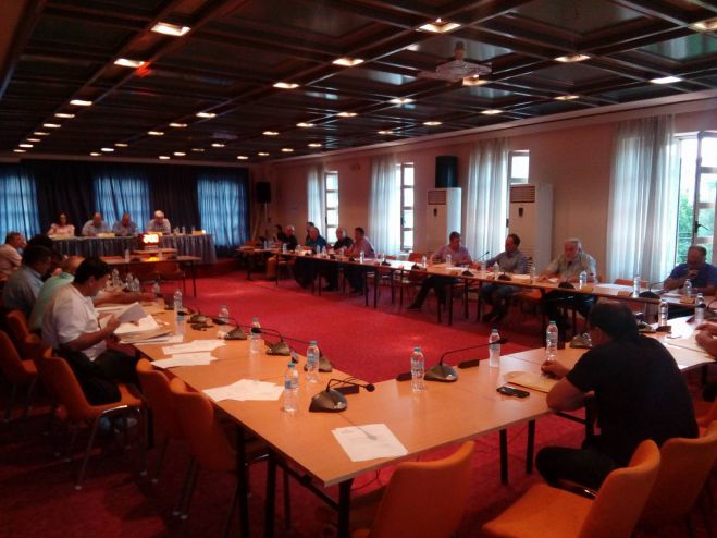 &Mu;ί&alpha; &epsilon;&kappa;&delta;ή&lambda;&omega;&sigma;&eta; &gamma;&iota;&alpha; &pi;&epsilon;&sigma;ό&nu;&tau;&epsilon;&sigmaf; Έ&lambda;&lambda;&eta;&nu;&epsilon;&sigmaf; &sigma;&tau;&omicron; &Beta;&alpha;&lambda;&tau;έ&tau;&sigma;&iota; &pi;&rho;&omicron;&kappa;ά&lambda;&epsilon;&sigma;&epsilon; ... &alpha;&nu;&alpha;&tau;&alpha;&rho;&alpha;&chi;ή &sigma;&tau;&omicron; &delta;&eta;&mu;&omicron;&tau;&iota;&kappa;ό &sigma;&upsilon;&mu;&beta;&omicron;ύ&lambda;&iota;&omicron;!