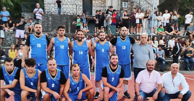 &Tau;&omicron; &Beta;&epsilon;&lambda;&eta;&mu;ά&chi;&iota; &sigma;ή&kappa;&omega;&sigma;&epsilon; &tau;&eta;&nu; &kappa;&omicron;ύ&pi;&alpha; &tau;&omicron; &tau;&omicron;&upsilon;&rho;&nu;&omicron;&upsilon;ά &mu;&pi;ά&sigma;&kappa;&epsilon;&tau; &tau;&eta;&sigmaf; &Delta;.&Epsilon;. &Kappa;&omicron;&nu;&tau;&omicron;&beta;ά&zeta;&alpha;&iota;&nu;&alpha;&sigmaf;!