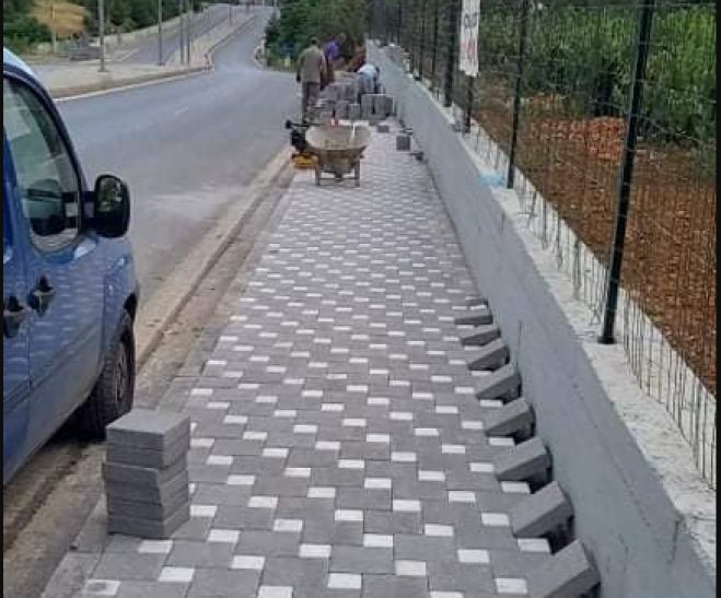 Έ&tau;&omicron;&iota;&mu;&omicron; &tau;&omicron; &pi;&epsilon;&zeta;&omicron;&delta;&rho;ό&mu;&iota;&omicron; &mu;&epsilon;&tau;ά &tau;&eta; &Mu;&epsilon;&rho;&alpha;&rho;&chi;ί&alpha; &pi;&rho;&omicron;&sigmaf; &tau;&omicron; &gamma;&epsilon;&phi;ύ&rho;&iota; &sigma;&tau;&alpha; &sigma;&phi;&alpha;&gamma;&epsilon;ί&alpha; (&epsilon;&iota;&kappa;ό&nu;&epsilon;&sigmaf;)