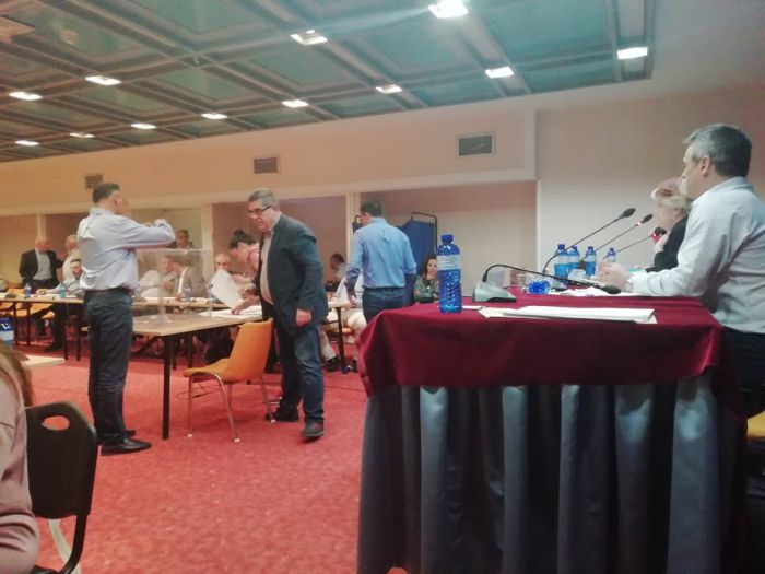 &Delta;&eta;&mu;&omicron;&tau;&iota;&kappa;ό &Sigma;&upsilon;&mu;&beta;&omicron;ύ&lambda;&iota;&omicron; &Tau;&rho;ί&pi;&omicron;&lambda;&eta;&sigmaf; | &Pi;&omicron;&iota;&omicron;&iota; &epsilon;&kappa;&lambda;έ&chi;&tau;&eta;&kappa;&alpha;&nu; &gamma;&iota;&alpha; &tau;&eta;&nu; &gamma;&epsilon;&nu;&iota;&kappa;ή &sigma;&upsilon;&nu;έ&lambda;&epsilon;&upsilon;&sigma;&eta; &tau;&eta;&sigmaf; &Pi;&Epsilon;&Delta;