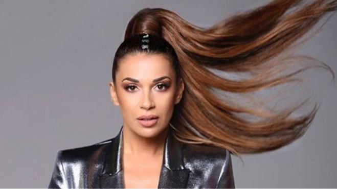 &Eta; έ&gamma;&kappa;&upsilon;&omicron;&sigmaf; &Epsilon;&lambda;έ&nu;&eta; &Chi;&alpha;&tau;&zeta;ί&delta;&omicron;&upsilon; έ&beta;&gamma;&alpha;&lambda;&epsilon; &phi;&omega;&tau;&omicron;&gamma;&rho;&alpha;&phi;ί&alpha; &tau;&eta;&nu; ώ&rho;&alpha; &pi;&omicron;&upsilon; &kappa;ά&nu;&epsilon;&iota; έ&nu;&epsilon;&sigma;&eta; &sigma;&tau;&eta;&nu; &kappa;&omicron;&iota;&lambda;&iota;ά &tau;&eta;&sigmaf;!