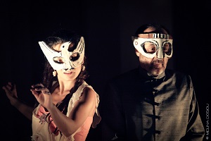 &Pi;&alpha;&rho;ά&sigma;&tau;&alpha;&sigma;&eta; &laquo;&Pi;&epsilon;&rho;&lambda;&iota;&mu;&pi;&lambda;ί&nu; &kappa;&alpha;&iota; &Mu;&pi;&epsilon;&lambda;ί&sigma;&alpha;&raquo; &sigma;&tau;&eta;&nu; &Tau;&rho;ί&pi;&omicron;&lambda;&eta;