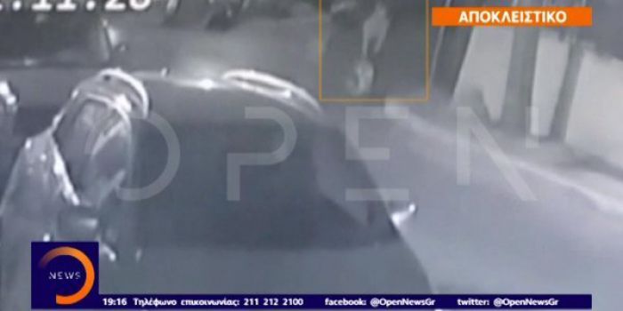 Βίντεο-ντοκουμέντο στο OPEN TV | Αυτοκίνητο παρασύρει 5χρονο και φεύγει (vd)