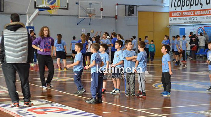 Ταλεντάκια του μπάσκετ στο τουρνουα 3 on 3 του Αρκαδικού (vd)!