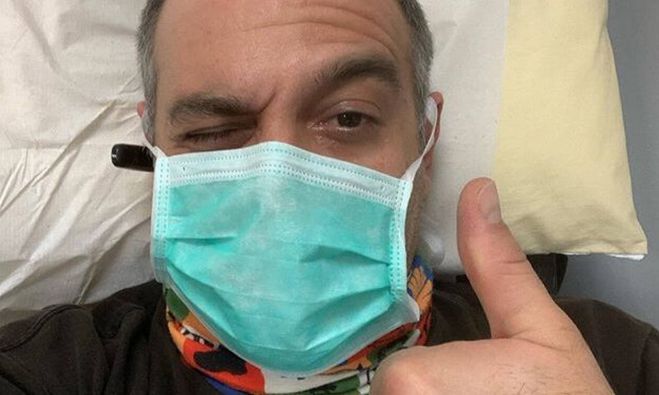 Κορωνοϊός | Με συμπτώματα και ο Κρατερός Κατσούλης