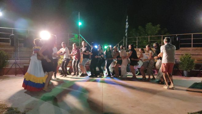 100 &chi;&rho;ό&nu;&iota;&alpha; &Pi;&rho;&omicron;&omicron;&delta;&epsilon;&upsilon;&tau;&iota;&kappa;ό&sigmaf; &Sigma;ύ&lambda;&lambda;&omicron;&gamma;&omicron;&sigmaf; &Nu;&epsilon;&sigma;&tau;ά&nu;&eta;&sigmaf; | &Beta;&rho;&alpha;&delta;&iota;ά &mu;&epsilon; Latin &kappa;&alpha;&iota; έ&nu;&tau;&epsilon;&chi;&nu;&eta; &mu;&omicron;&upsilon;&sigma;&iota;&kappa;ή (vd)