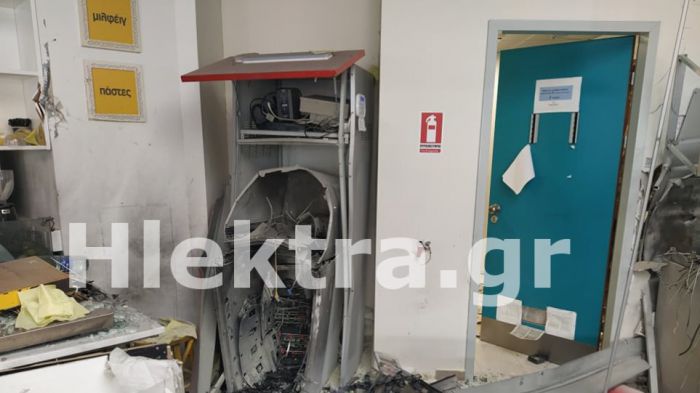Κόρινθος | «Ξήλωσαν» τέσσερα ΑΤΜ από εμπορικό κέντρο - Δείτε εικόνες καταστροφής