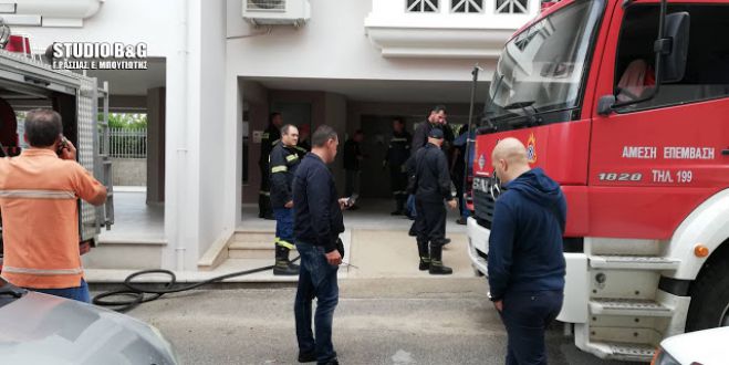 &Omicron;&iota;&kappa;&omicron;&gamma;&epsilon;&nu;&epsilon;&iota;&alpha;&kappa;ή &tau;&rho;&alpha;&gamma;&omega;&delta;ί&alpha; &mu;&epsilon; &delta;ύ&omicron; &nu;&epsilon;&kappa;&rho;&omicron;ύ&sigmaf; &sigma;&tau;&omicron; Ά&rho;&gamma;&omicron;&sigmaf; (vd)