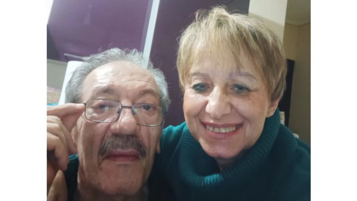 "Έ&phi;&upsilon;&gamma;&epsilon;" &omicron; &sigma;ύ&zeta;&upsilon;&gamma;&omicron;&sigmaf; &tau;&eta;&sigmaf; &Epsilon;&lambda;έ&nu;&eta;&sigmaf; &Kappa;&alpha;&rho;&omicron;ύ&nu;&tau;&zeta;&omicron;&upsilon; - "&Kappa;&alpha;&lambda;ό &sigma;&omicron;&upsilon; &tau;&alpha;&xi;ί&delta;&iota; &alpha;&gamma;ά&pi;&eta; &mu;&omicron;&upsilon;"